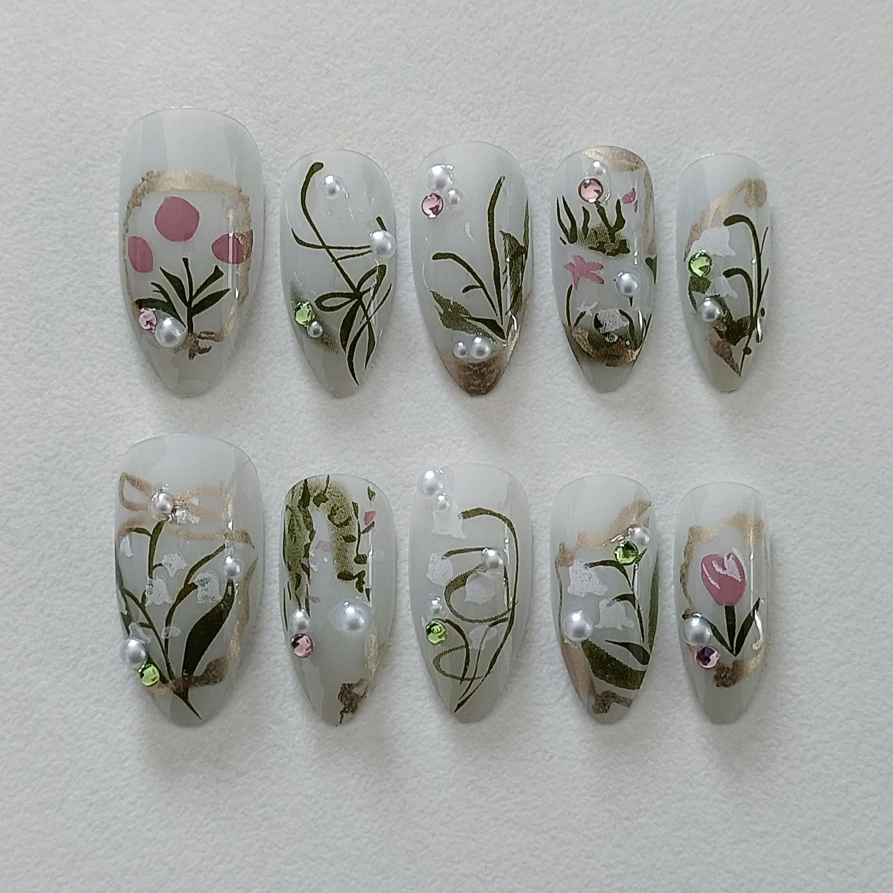 24Pcs Flora Almond Press on Nails with Glue Mori Girl Nail Art Ballet Rural Style Full Cover Wearable Acrylic Nail Manicure Tips