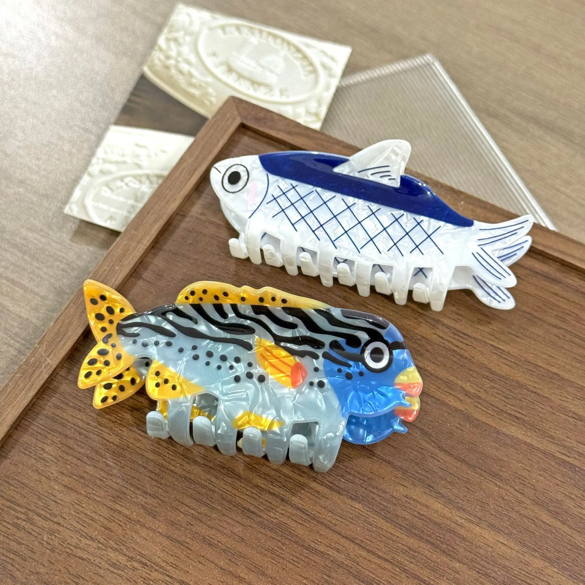 

2025 NEW Tropical Fish Series Acrylic Hair Claw Sardine Claw Clips Summer Beach Hair Clips for Women Girls INS Hair Accessories