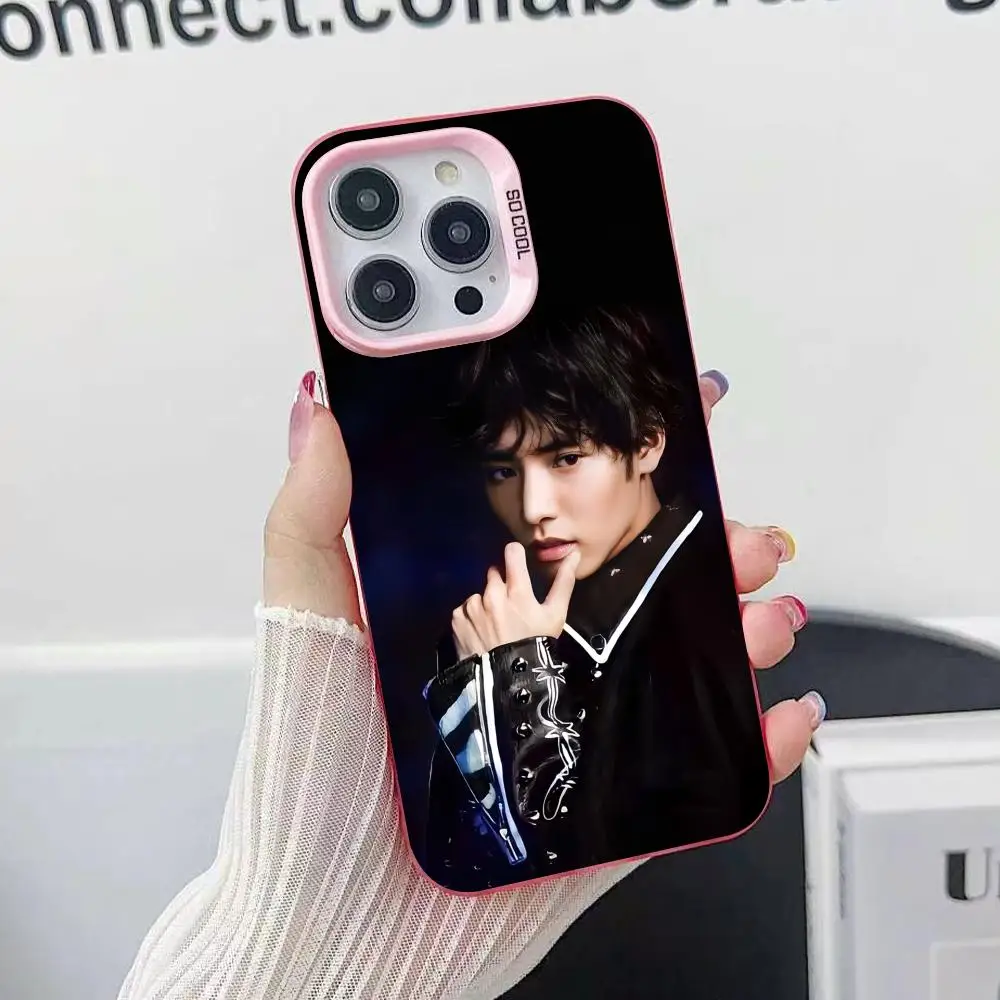 

Akaso Eiji Pink Translucent Mobile Phone Case for iPhone 17 16 15 14 13 12 11 X XR XS Air Pro Max Plus Colorful Cover