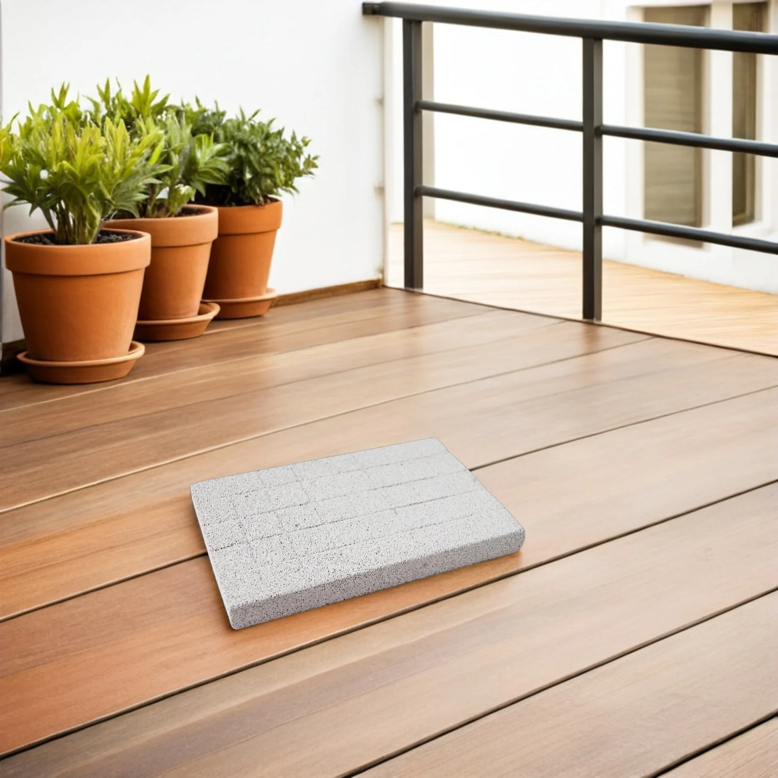 

2Pcs Rabbit Nail File Board Porous Lava Stone Surface for Small Pets Natural Claw Wear Down Foot Pad Chinchilla Guinea Pig