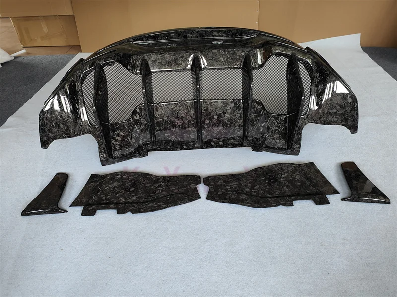 Modification and Upgrading for McLaren 540C 570S Hot Pressed Forged Grain Dry Carbon Fiber 600LT Rear Bumper Diffus