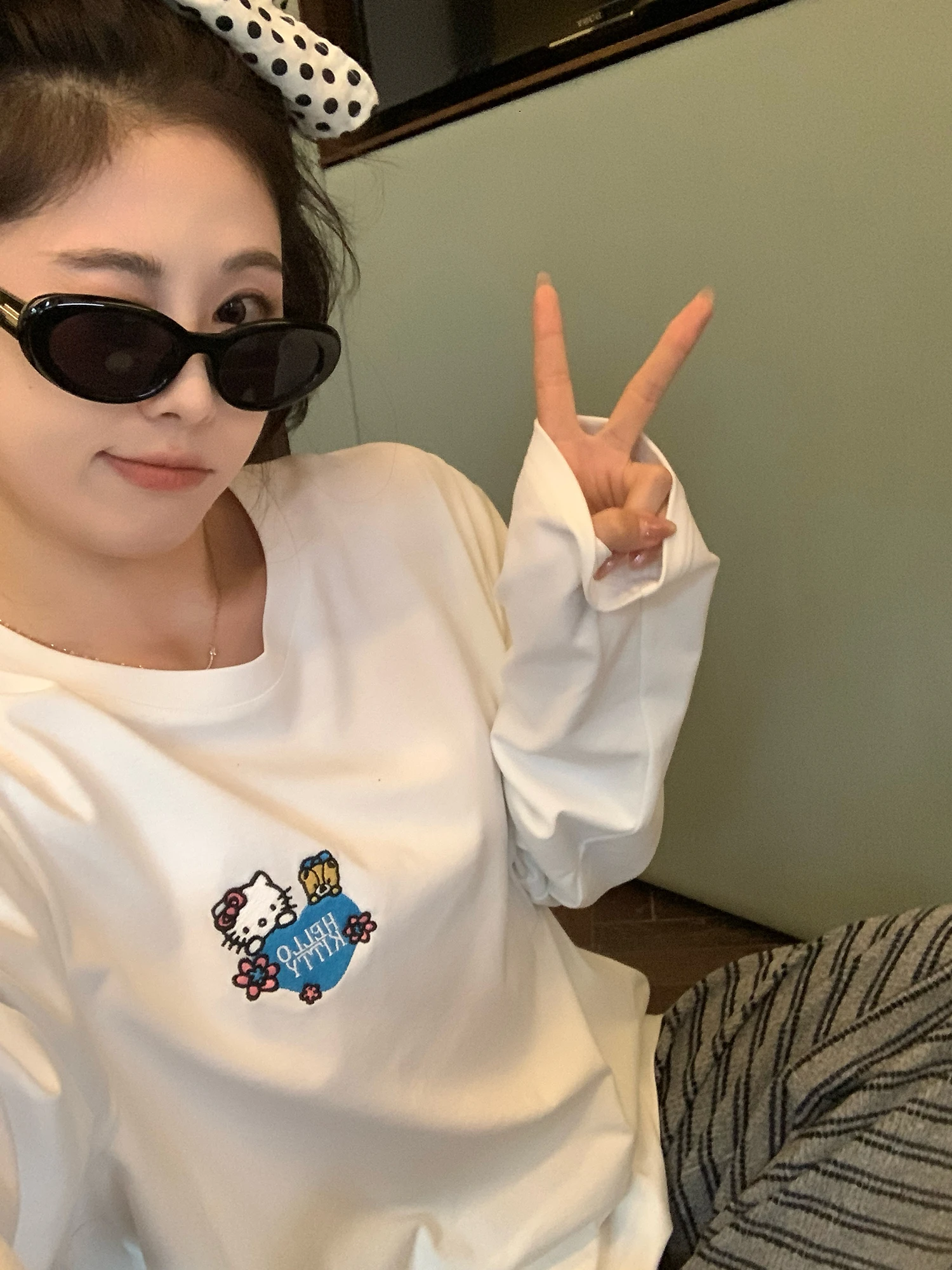 

NAZ Large Size Autumn Winter Cotton Kit Bear Embroidery Casual White T-irt Women Loose Fit Long Sve round Ne Top