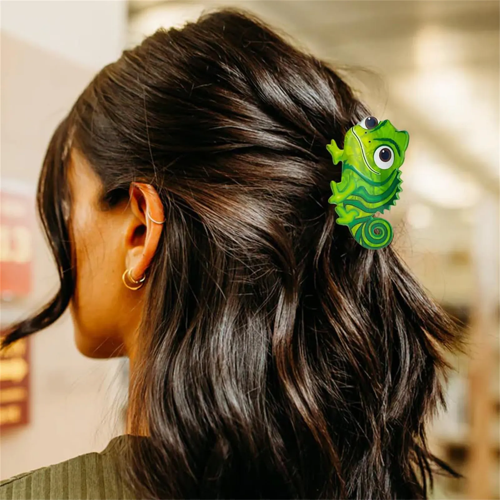 Cartoon Lizard Hair Claw Clip Green Non-Slip Shark Hair Clip for Women with Acrylic Material for Daily Party Gift view 6