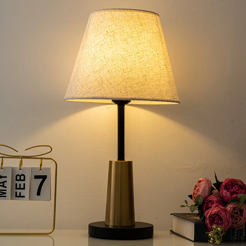 Bedroom bedside lamp Nordic modern minimalist, living room home hotel bed and breakfast desk lamp