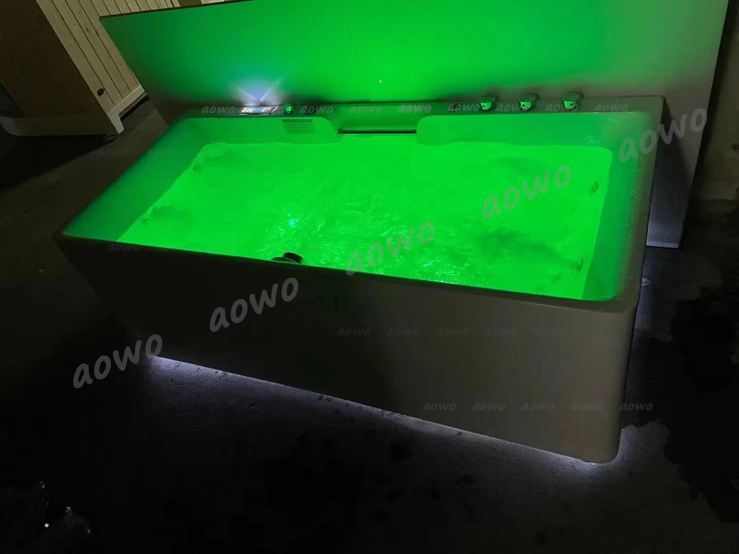 تصميم جديد AOWO حوض استحمام قائم بذاته فندق صالون سبا أحواض تدليك حمام جاكوزي داخلي 1 شخص