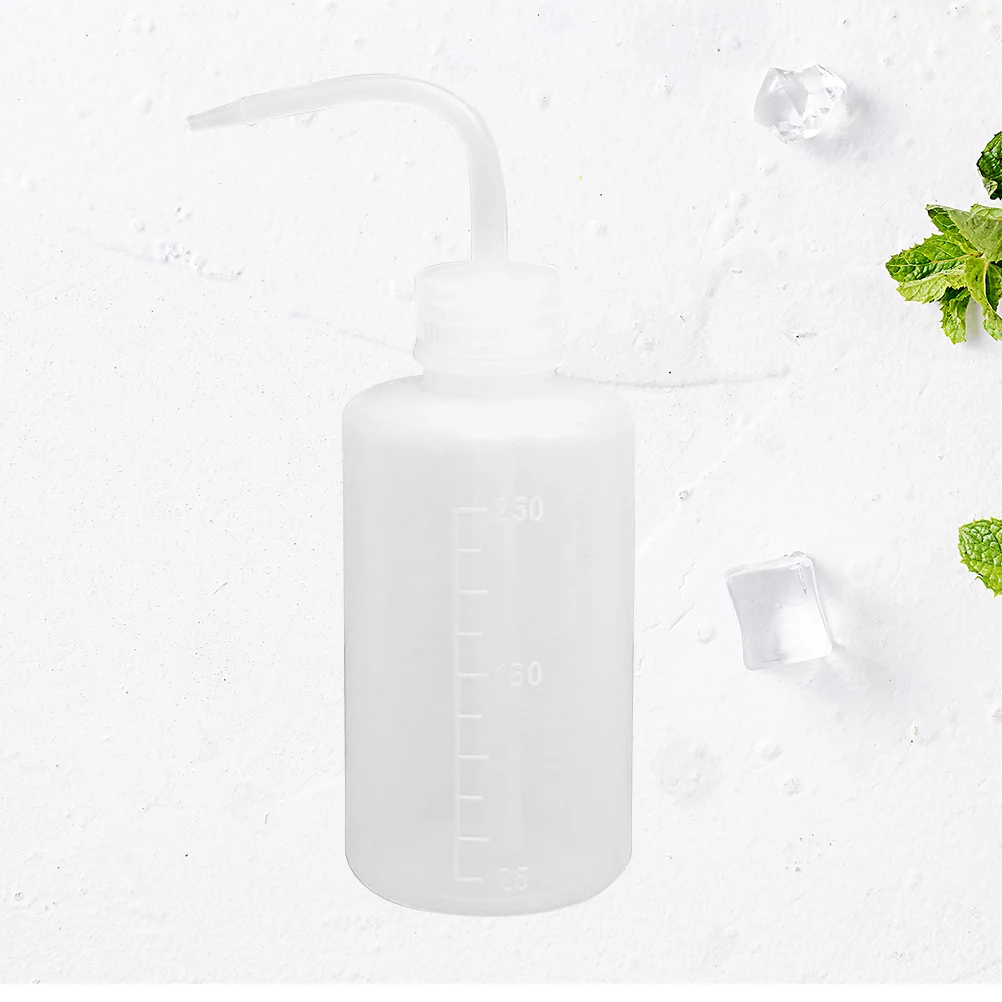 

250ml Plastic Clear Squeeze Bottle with Bent Spout Squeeze Measuring Squeeze Bottle Cleaning Soap Holder for Gardening