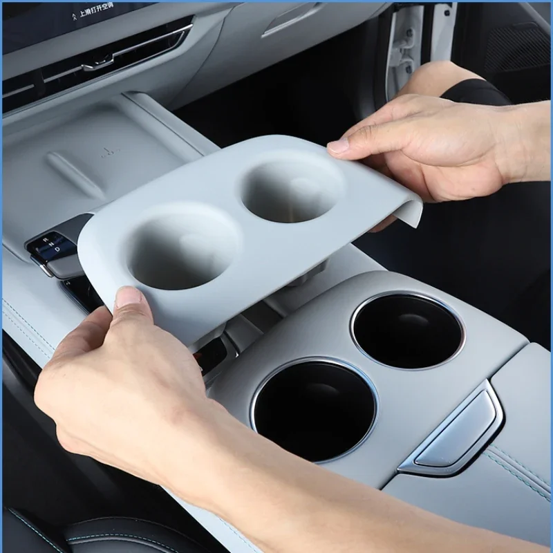 For Changan UNI-Z Car Center Console Water Cup Cover Wireless Charging Pad Gear Cover Interior Protection Silicone Anti-skid Pad 4