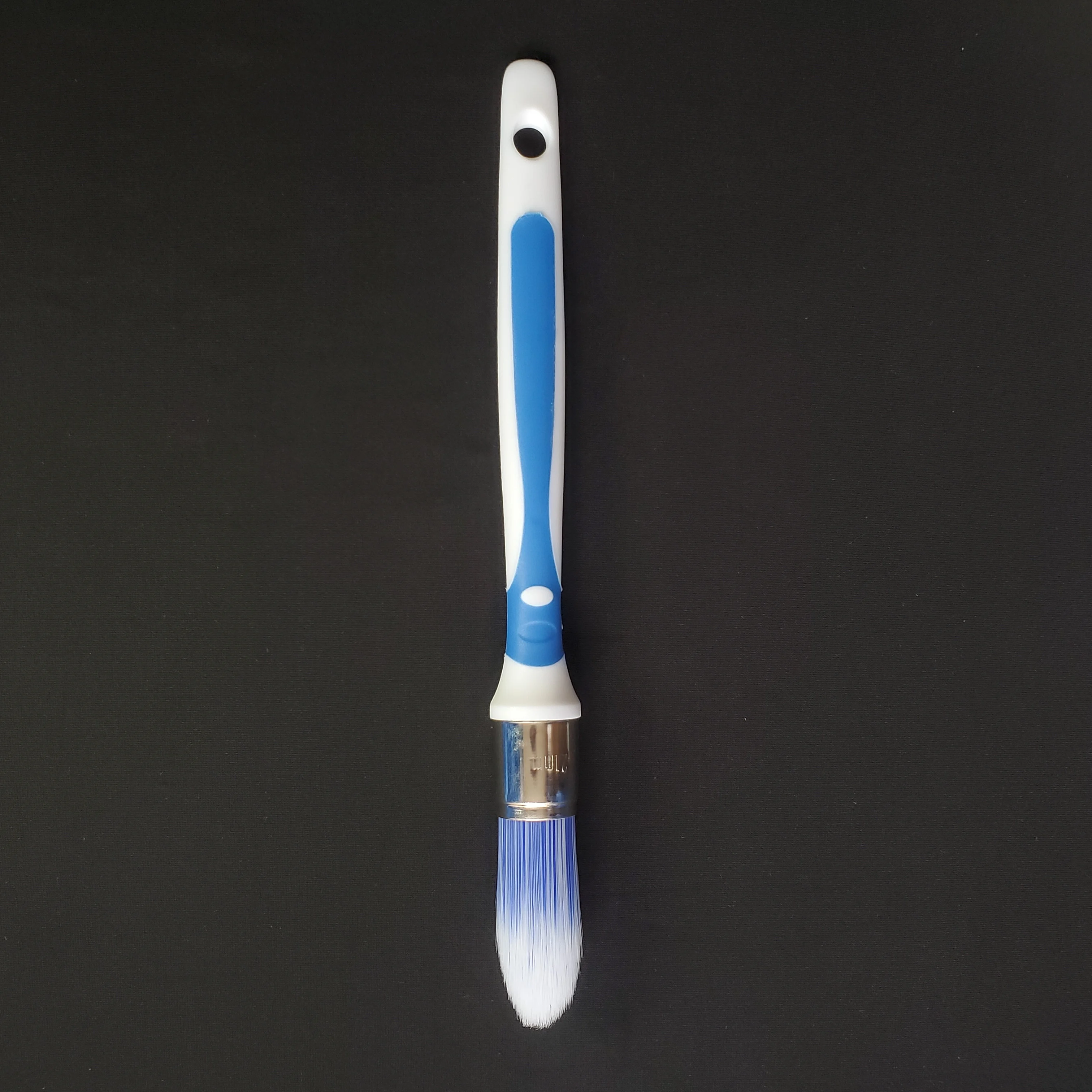 

Paint brush, round headed brush, 21mm soft rubber handle, easy to handle narrow areas with edges and corners for painting