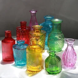 10pcs Small Vase Colored Bud Vase Mini Decoration Set Vintage Glass Bottle for Wedding Family Table Gift Set Aromatherapy Bottle