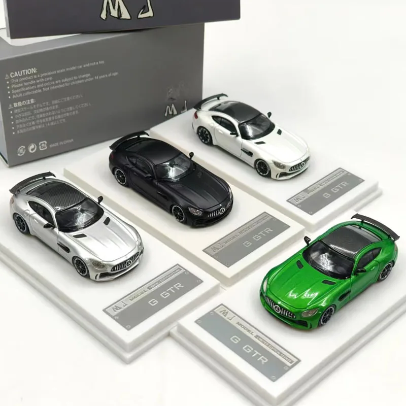 

Diecast 1:64 Scale GTR Alloy Simulation Metal Car Model Static Collection Decorated Holiday Classic Gifts Toys Souvenir Gift