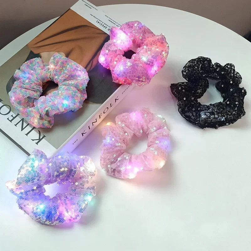 12 Adet Payet Scrunchies Kadınlar için Kız Glow Saç Bantları Light Up Toka Kravat Rave Parti Düğün Festivali