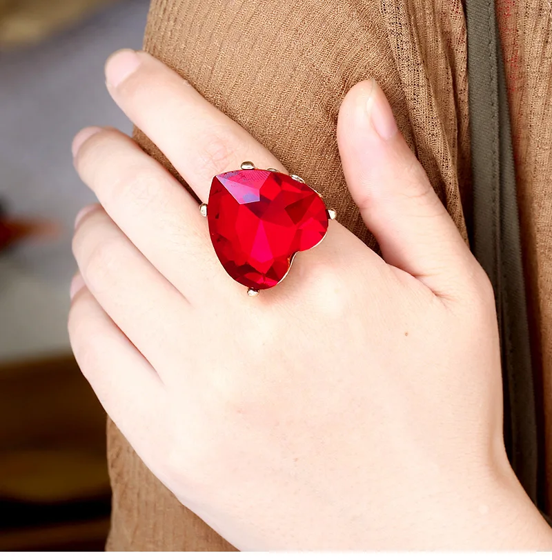 Luxury Exaggerated Red Heart Shaped Crystal Chunky Big Deep Green Glass Adjustable Rings for Women Men Party Jewelry