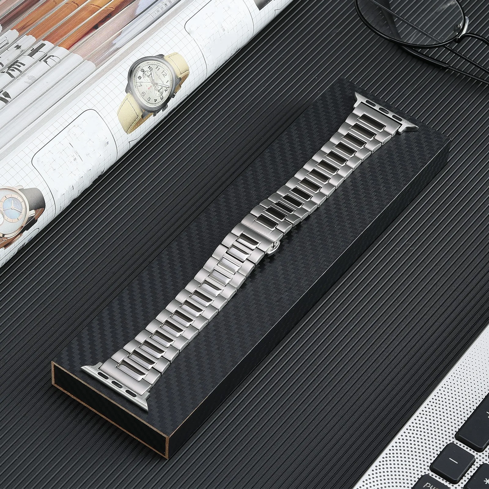 New Apple Watch 8 Ultra Three Bead Titanium Metal Watch Strap iWatch Butterfly Buckle Titanium Strap