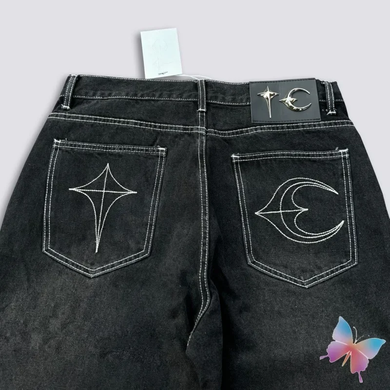 24ss New Thug Club Jeans Embroidered Tassel Metal Stars Moons Labe Wide Trousers Hiphop Street Men Women Black Denim Pants