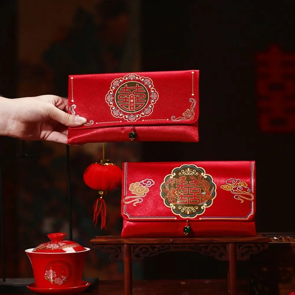 Haftowany brokatowy czerwony woreczek satynowy chiński 2025 czerwony portfelik na życzenia na Święto Wiosny, ślub, zaręczyny