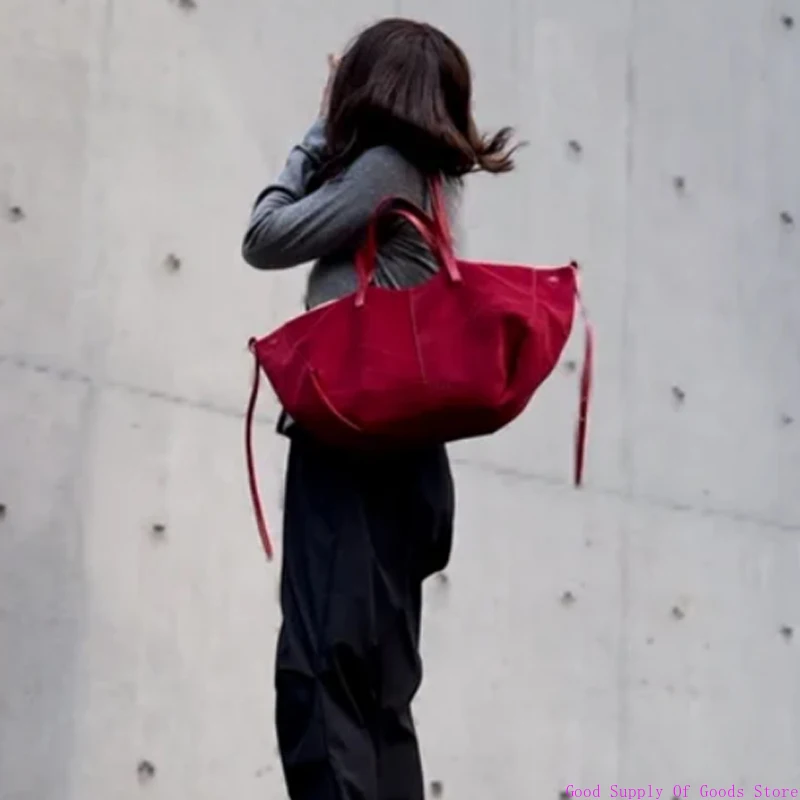 Bolsos de mano rojos de gamuza sintética para mujer, bolso de diseñador de lujo, novedad de 2024, moda de gran capacidad, para ir al trabajo, axila y hombro