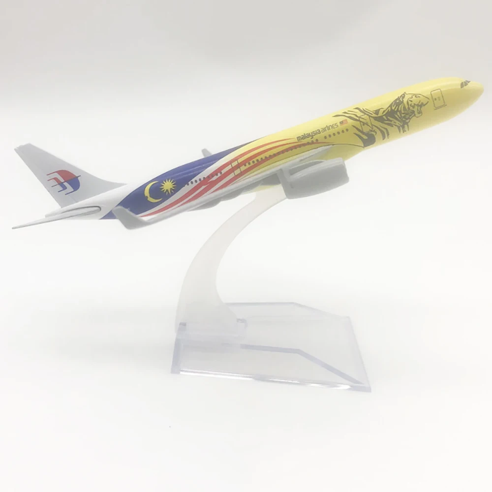 1/400 Scale Alloy Aircraft Malaysia Airlines Tiger A330 Decoration 16cm Alloy Plane Model Toys Children Kids Gift for Collection