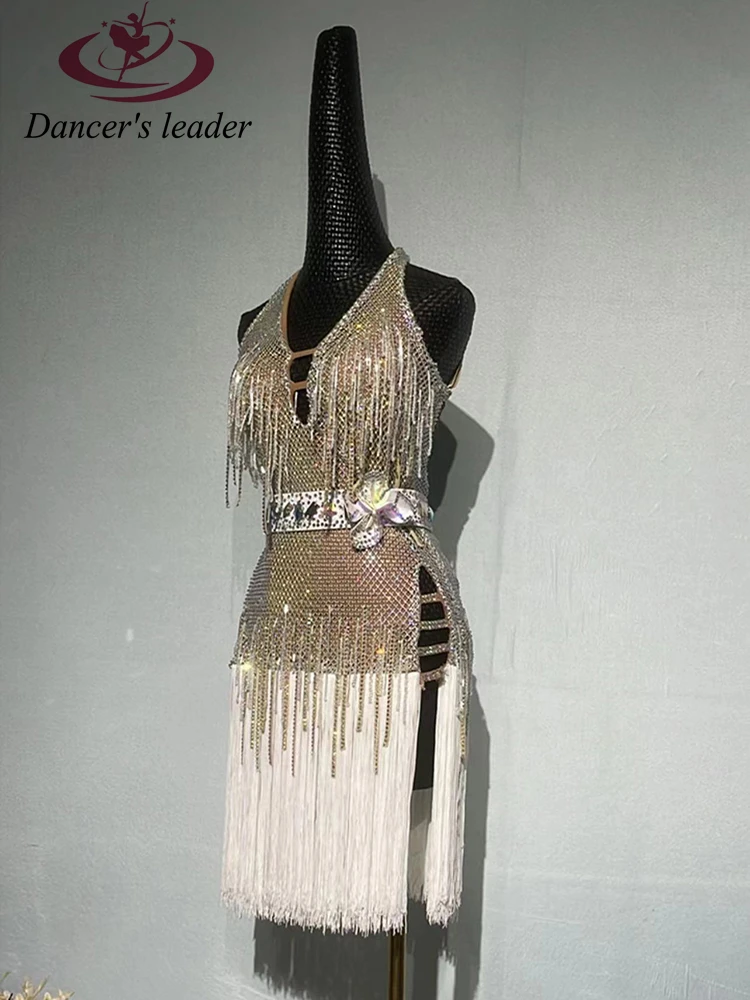 Latin dans High-end aangepaste hangende nek zilveren Flash Diamond kwastje dansjurk Cha Cha Cha Tango professionele damesjurk