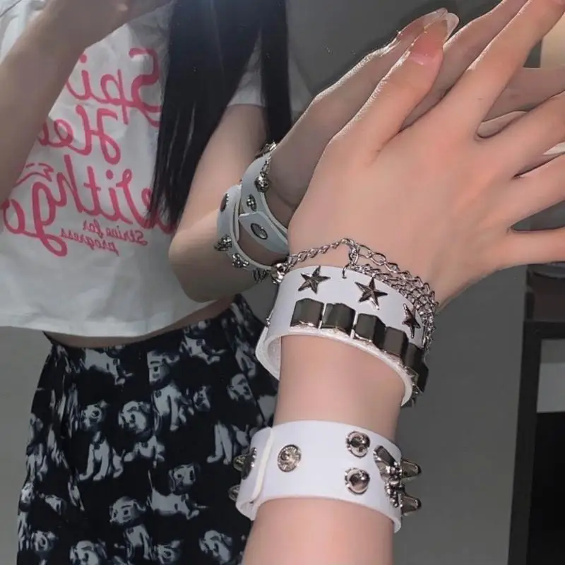 A52E 2Piece Biker Skeleton Rivet Star Wristband Jewelry Women Men Cool Chain