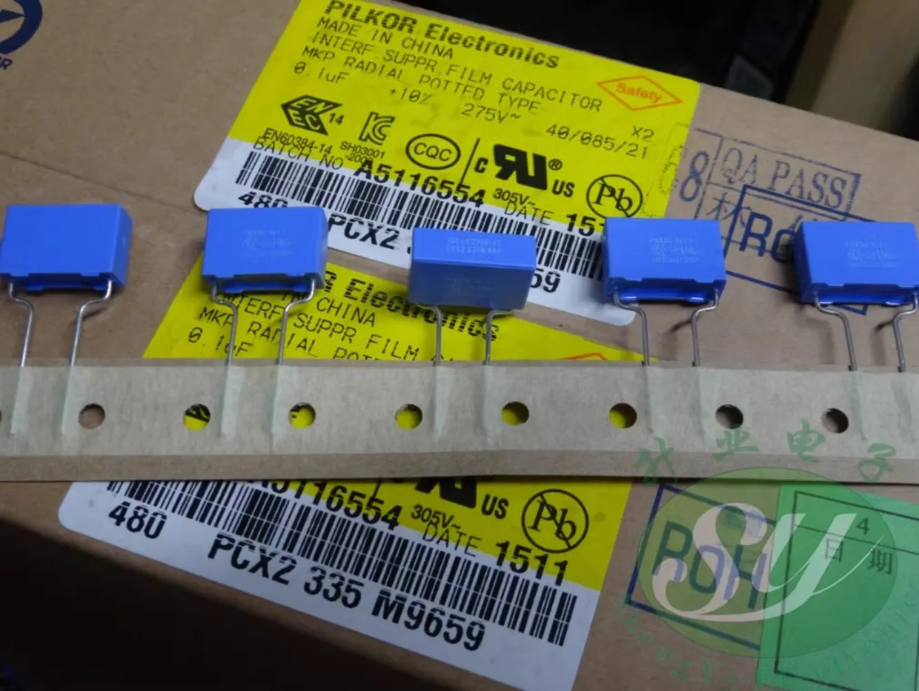 

20PCS MKP 0.1uf/275vAC 100nf u1 104 New film capacitor 15MM styling 8MM
