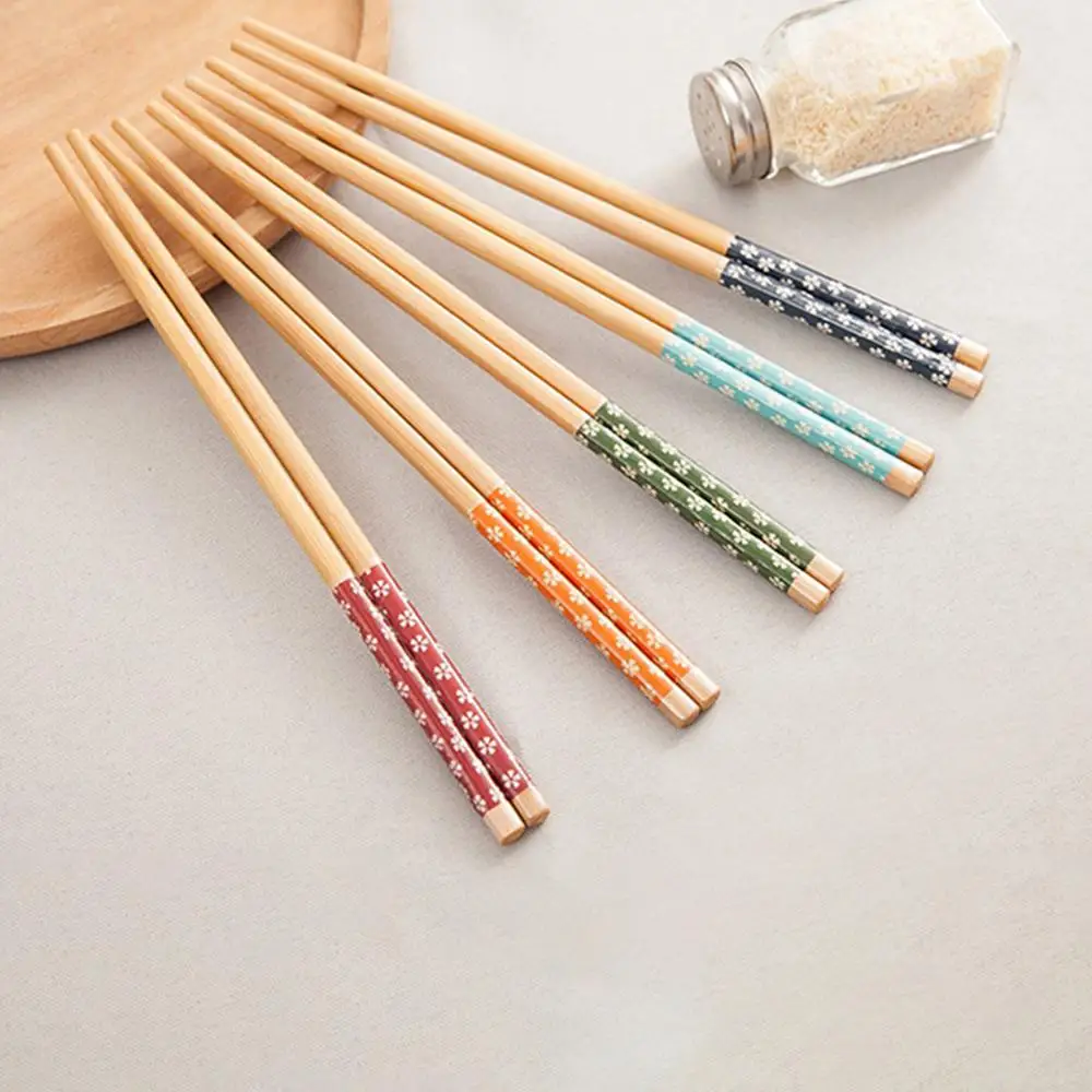 2/4/6PAIRS Kitchen Tools Reusable Bamboo Chopsticks Hand Polishing Bamboo Chopsticks Classic Wooden Chopsticks Health