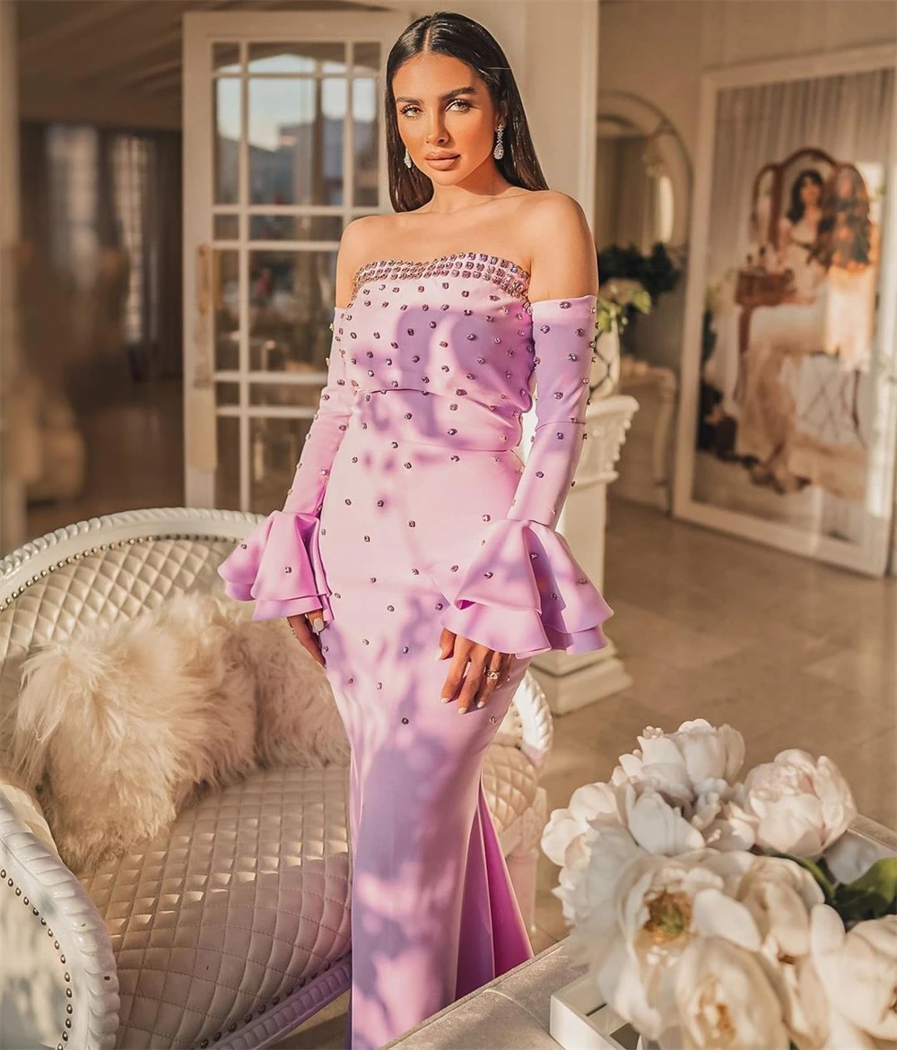 Gaun Prom malam Arab Saudi Satin Ruffle manik-manik berjenjang putri duyung Off-the-shoulder Bespoke gaun acara gaun panjang