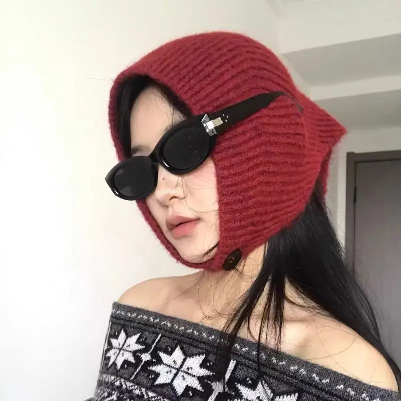 

Korean Style Atmosphere Triangle Scarf Warm Knit Women Scarf Cute Button Triangle Scarf Headband For Women Head Scarves Winter