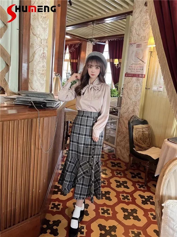 Winter Thick Plaid Mid-length Skirts for Women 2023 New Elegant Retro Tassel Ruffled High Waist Slimming Woolen Fishtail Skirt