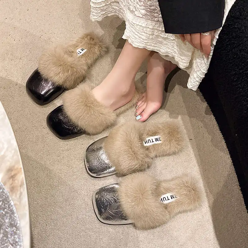 รองเท้าผู้หญิง 2024 รองเท้าแตะสบายๆ Flip Flops ฝาครอบ Toe Pantofle ฤดูหนาวรองเท้าหญิง Mule Luxury Plush ใหม่ Silver Mules