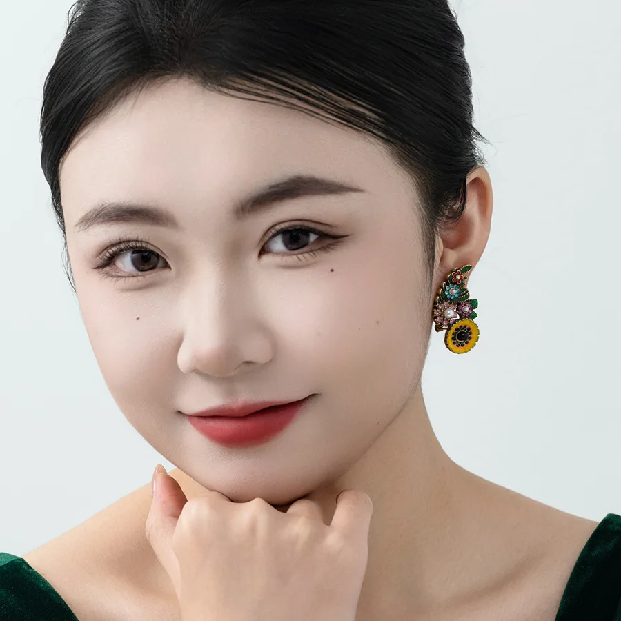 

2026 Medieval Vintage Style Fashion Enamel Sunflower Sun Flower Stud Bohemia Style Earrings Pearl Multi-color Bustling Earrings