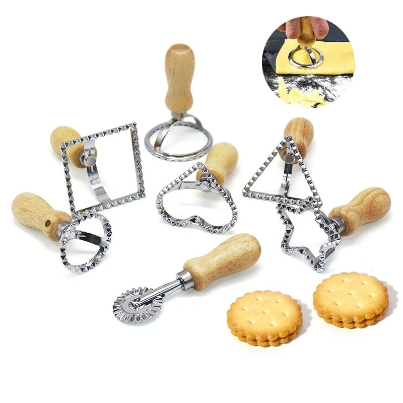 Manual Pasta Cookie Molds Ravioli Cutter Cookie Press Mold with Wooden Handle Kitchen Baking Tool for Dumplings Lasagna Pierogi