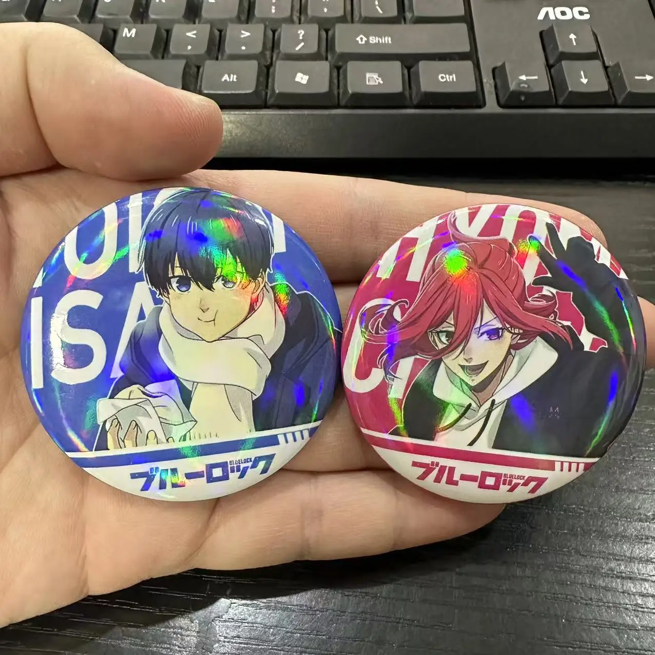 

BLUE LOCK Anime Figure Nagi Seishiro Mikage Reo Cosplay Ski Style Metal Laser Badge Pins Chigiri Hyoma Decor Brooch Creative Toy