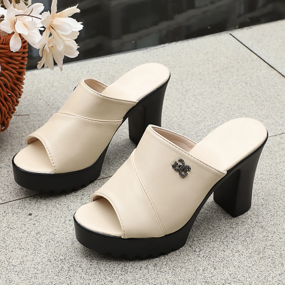 Modische, bequeme, elegante High-Heel-Slipper, Sommerneuheit, runde Spitze, Fischmaul-Design, sexy, lässige Slipper für Damen – Detail 10