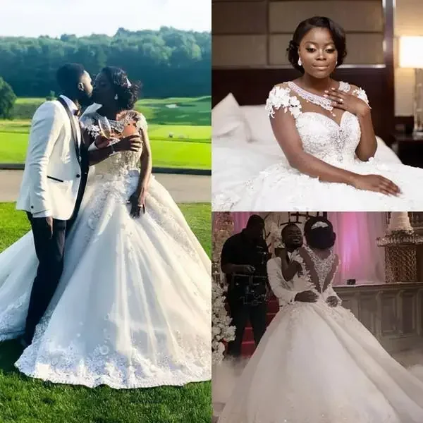 Customized Gorgeous Plus Size African Wedding Dresses Illusion Cap Sleeves Scoop Neckline Lace Ballgown Beaded Bridal Gowns