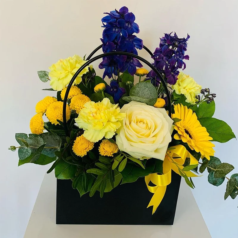 Portable Flower Boxes Waterproof Kraft Paper Bouquet Box with Handles Wedding Rose Party Gift Box Wedding Birthday Party Decors