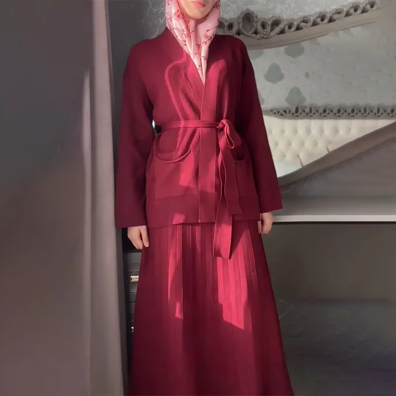 

New Casual Commuter Women Clothing 2 Piece Set Fashion Muslim Solid Color Loose Strap Pocket V-neck Cardigan & Pleated Skirt Set