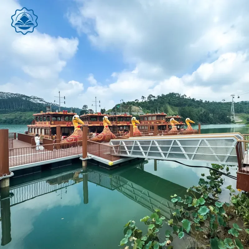 Heavy Duty Aluminum Pedestrian Bridge Corridor Walkway Floating Access Ramp for Landscape Area Passenger Terminal