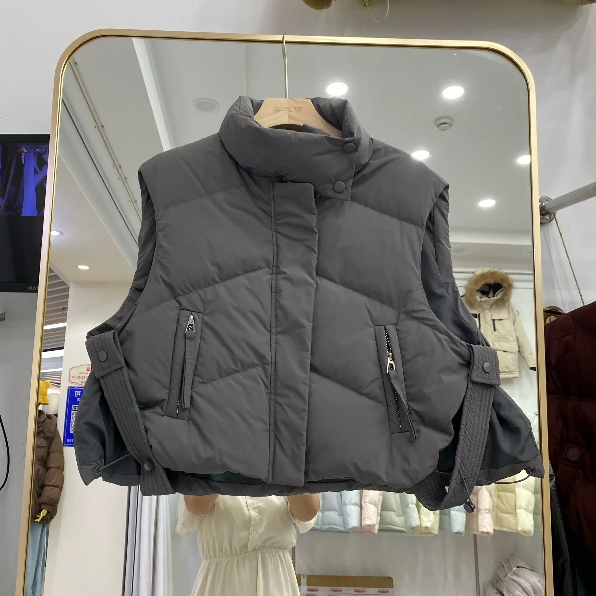 

2025 Новый европейский и американский женский пуховый жилет с воротником-стойкой, модный повседневный топ