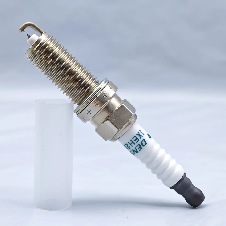DENSO Iridium Spark Plug IXEH20TT 4711 Replace For SC16HR11, VCH16