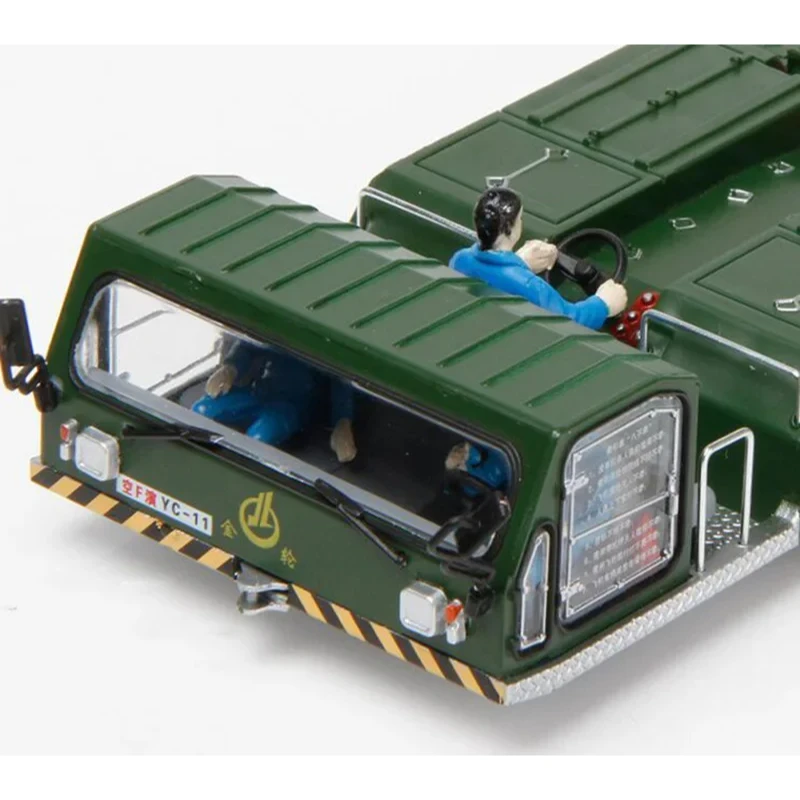 1/72 Scale Aircraft Tractor Egnineering TOW Truck Aircraft Drag Airplane Models DIY Scene Accessory Toy Collection Fans Gifts