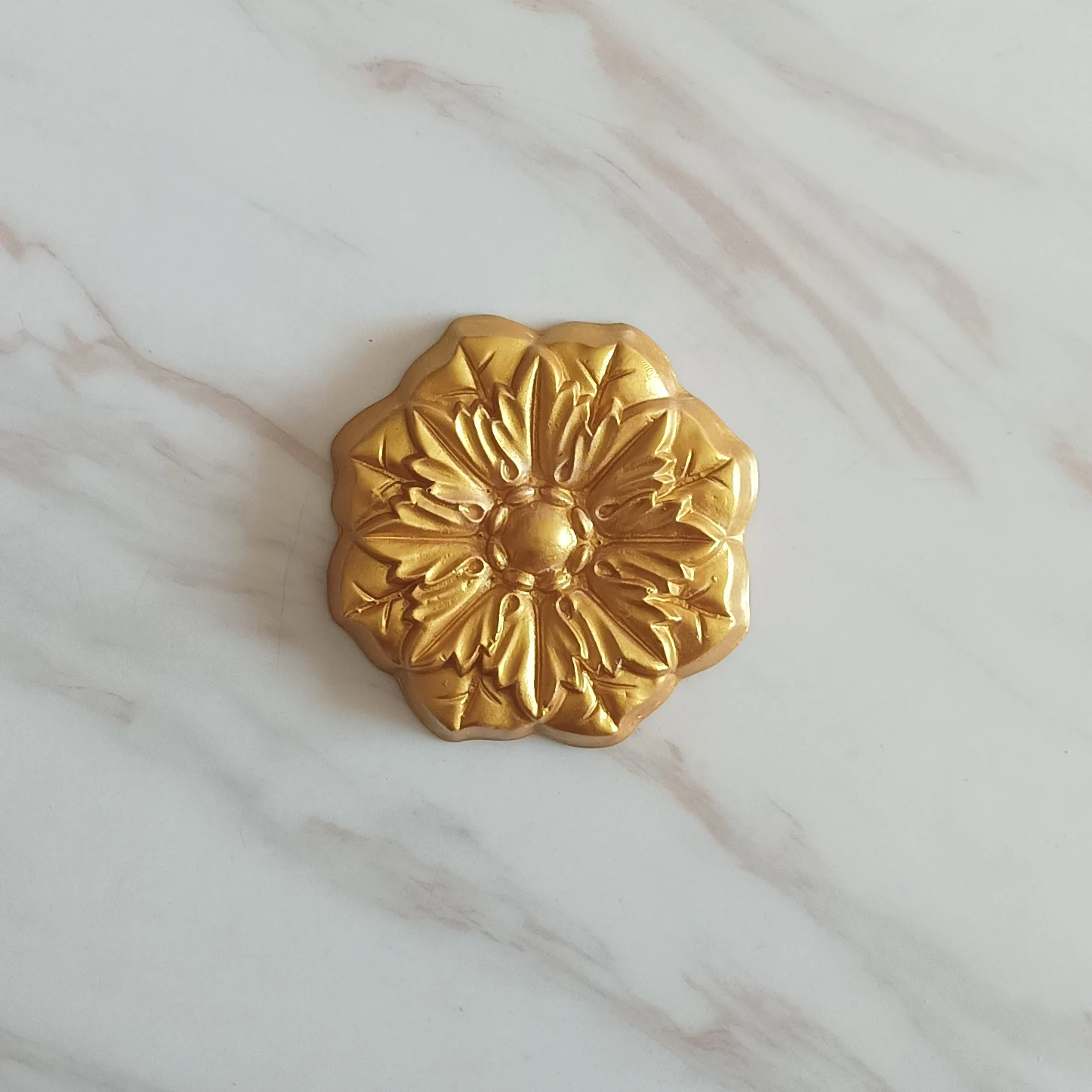 European style PU Applique Ceiling Rose Decoration Polyurethane Furniture decor Wall Veneer Portal Ornament Moulding Rosette