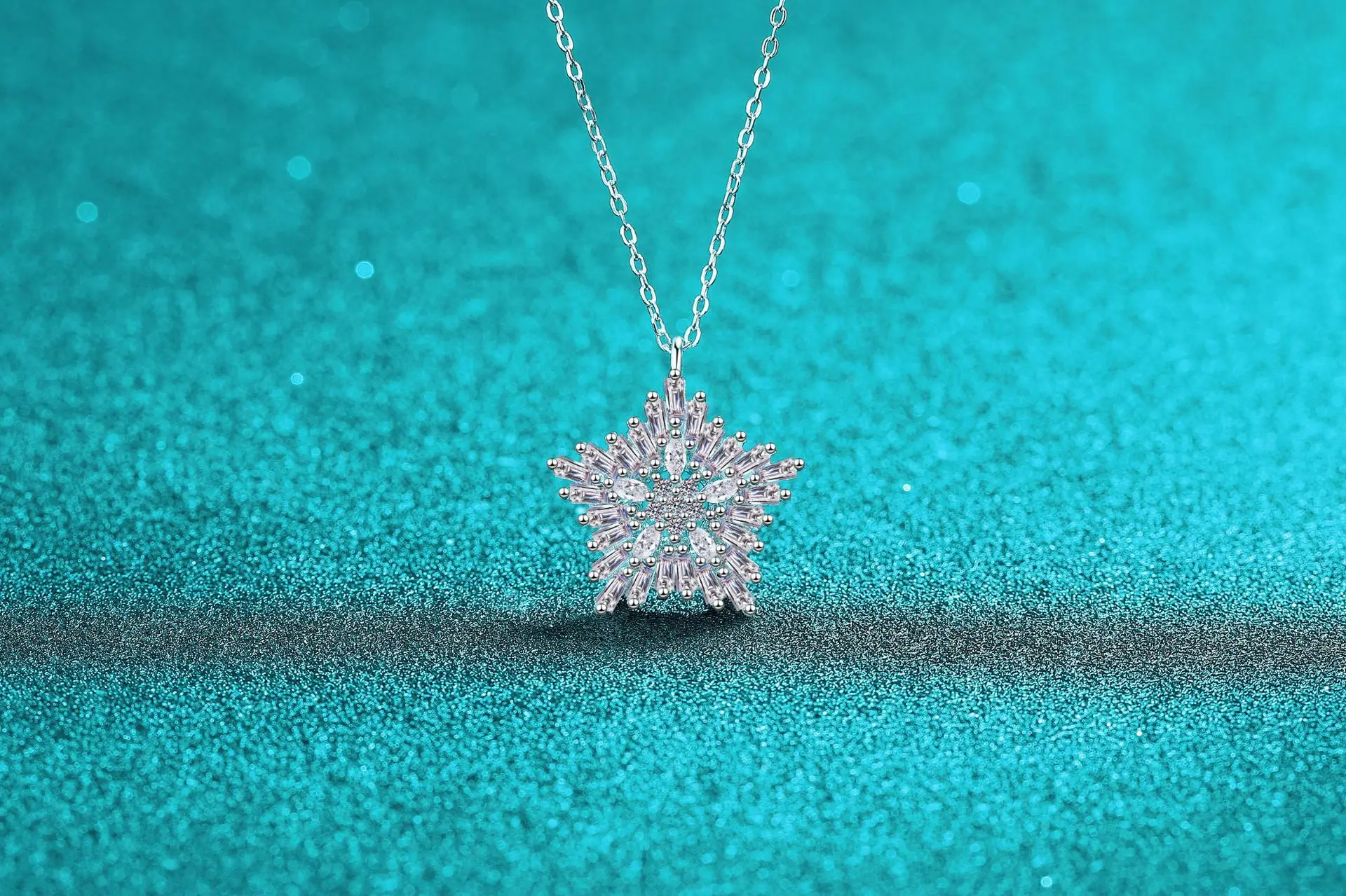 Elegant PT950 Platinum All Moissanite Pentagonal Necklace, Dazzling Five-Pointed Star Rectangular Gemstone Pendant Choker