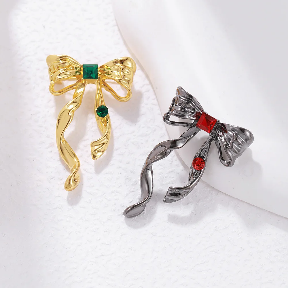 Высококачественная-модная-креативная-брошь-с-узлом-бабочкой-простая-универсальная-брошь-с-бриллиантами-воротник-кардиган-женские-аксессуары