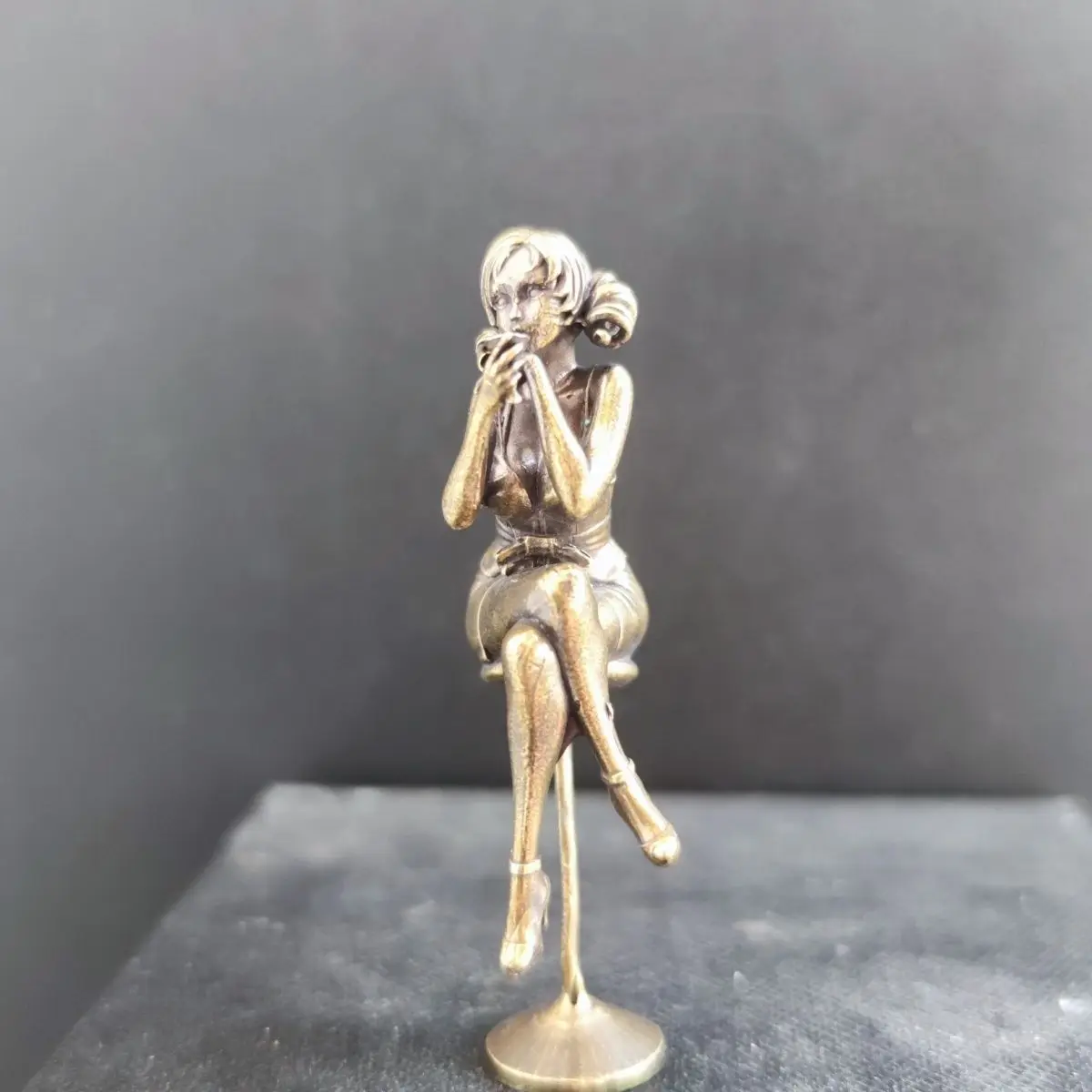 Metal Brass Bar and Nightclub Girl Action Figures Evening Dress Beauty Miniature Model Desktop Car Interior Ornament Accessories