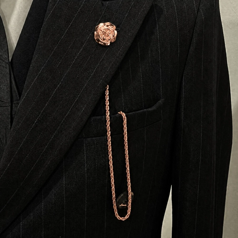 

Rose Flower Metal Brooch Tassel Chain Suit Accessories Fashion Lapel Pin for Men Vintage Trendy Brooch for Wedding Party Jewelry