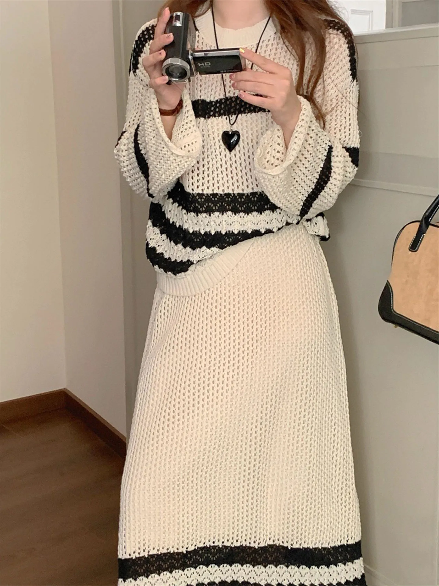 

Chic Autumnal Vintage Striped Knitwear Long Sve High Waist Skirt Set for Women Faionable Breathable Hollow out Design