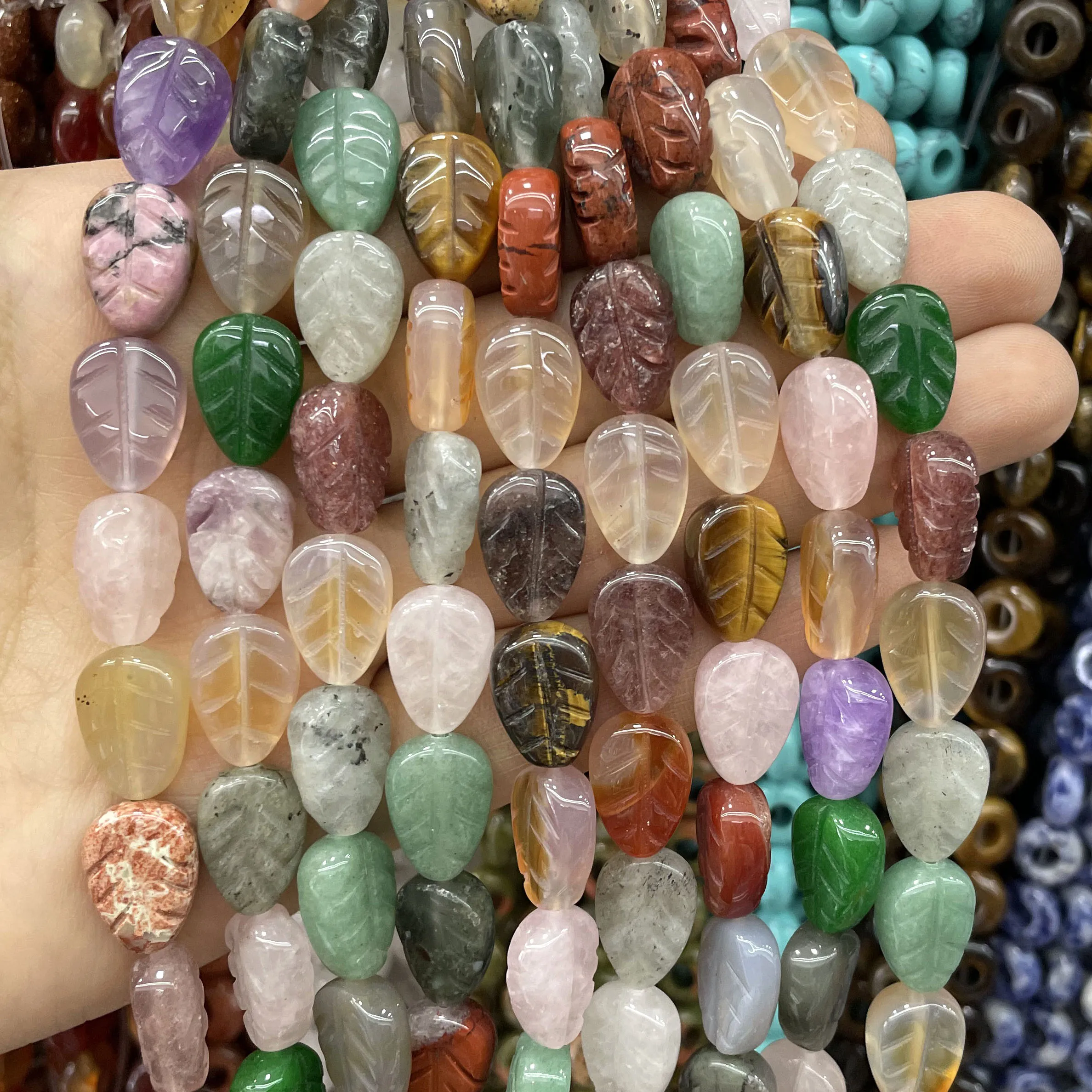 10x14mm Naturstein Blattförmige Aventurin-Achat-Quarz-Amethyst Lose Spacer-Perlen für DIY Schmuckherstellung Halsketten Armbänder – Detail 2