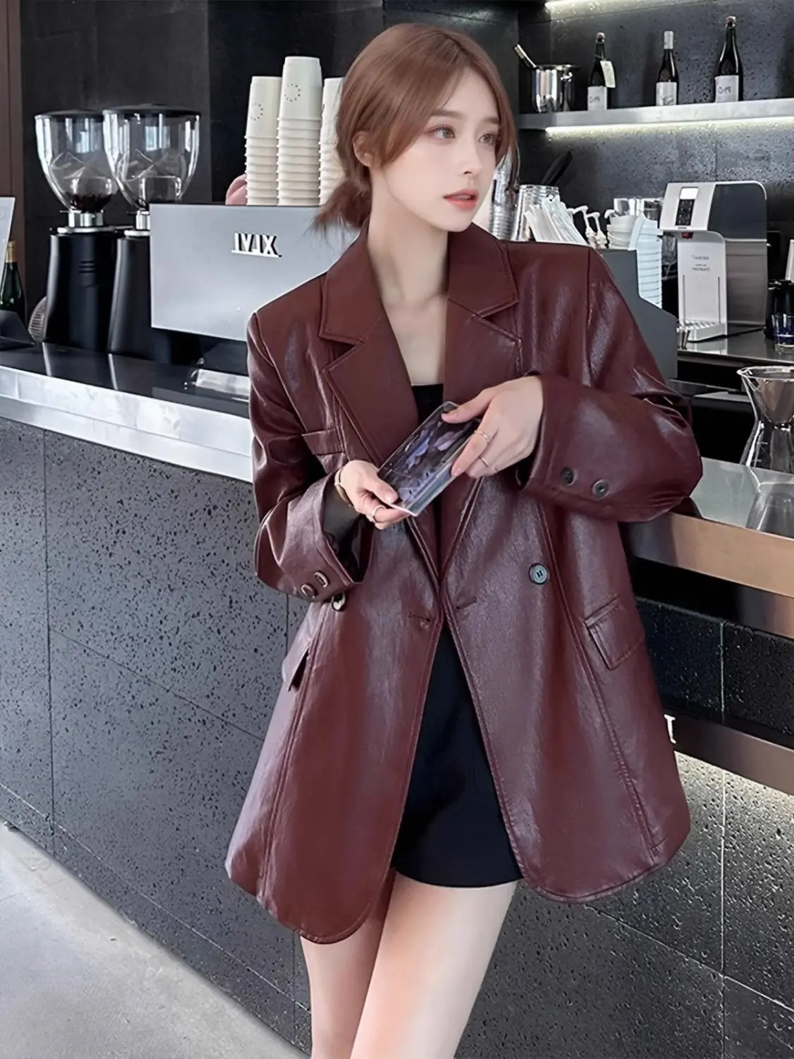 2025 primavera otoño nueva Ankela chaqueta de cuero Retro roja de alta calidad para mujer, suelta e informal, traje de cuero ajustado chaqueta de moda