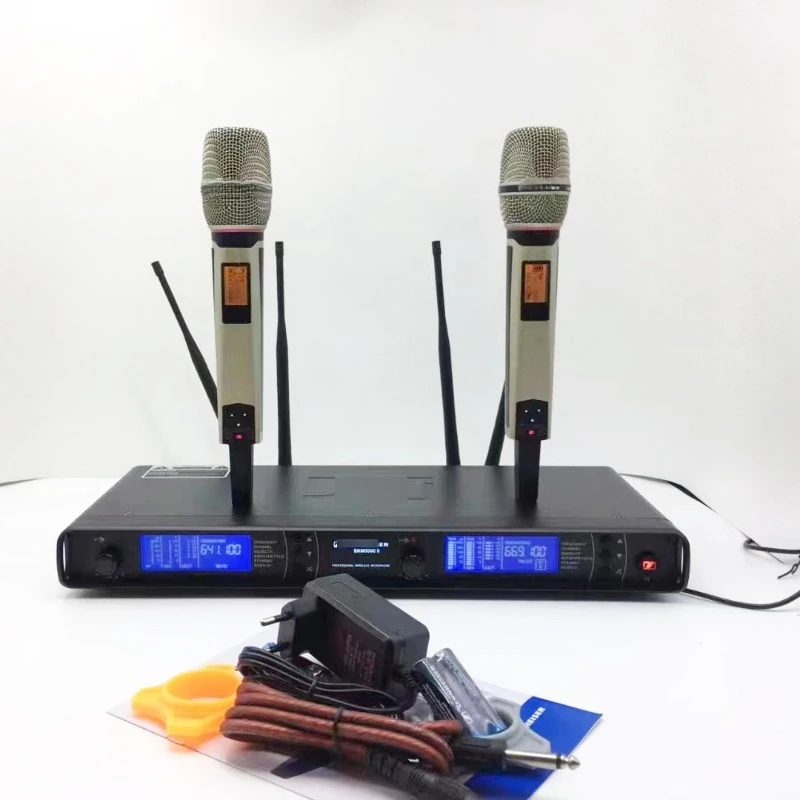 

Wireless microphone One to two KTV singing FM U segment bar stage microphone