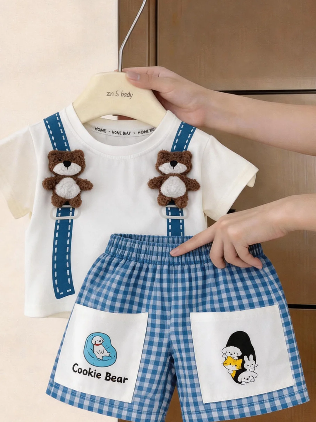 

Boys Summer Outfit 2026 Breathable Cartoon Bear Casual Short Sleeve Overalls Plaid Pants Cute Two-Piece Set Short Sleeve+Pants